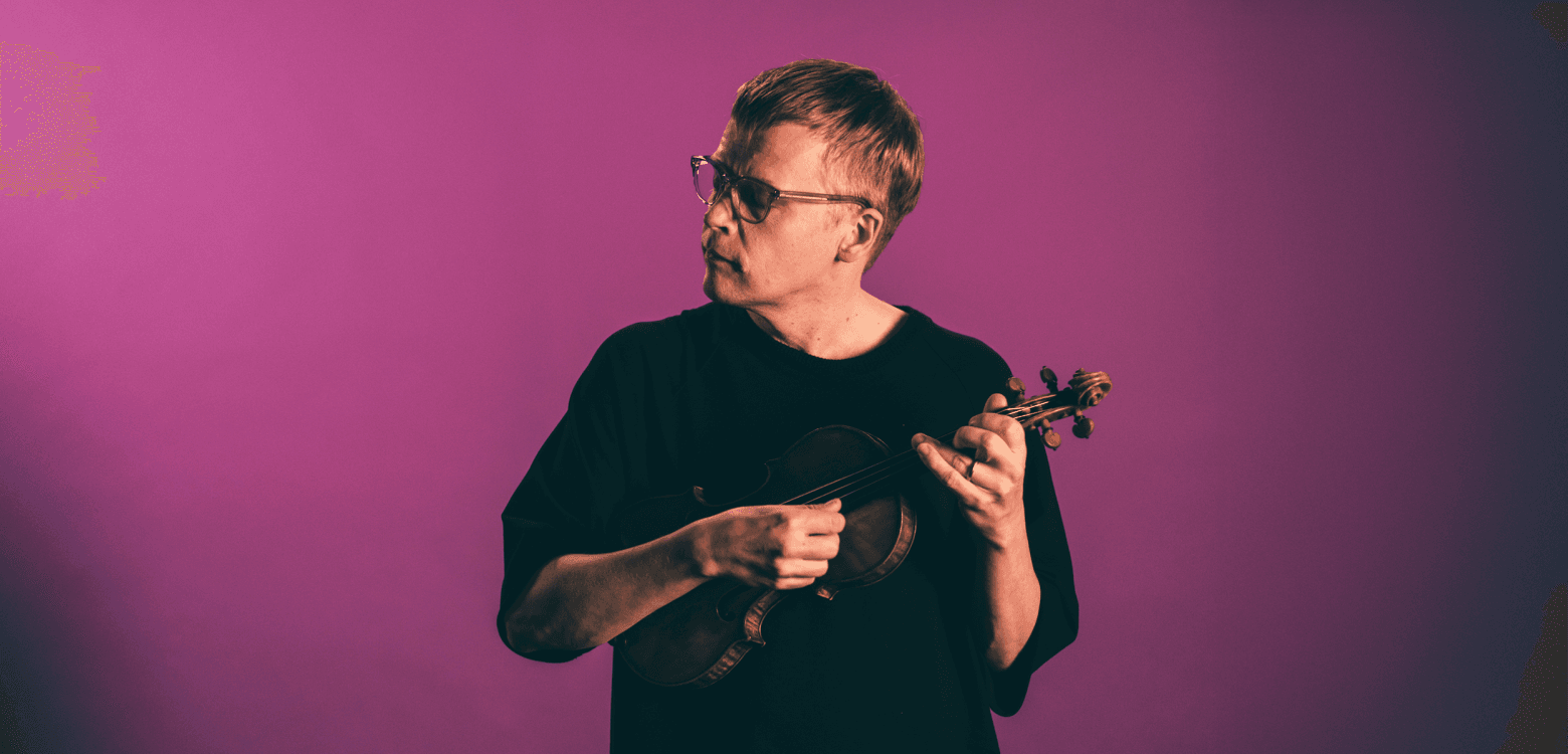 Pekka Kuusisto speelt en dirigeert Sibelius' Vioolconcert